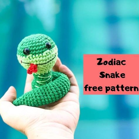 Snake Crochet Pattern Free Amigurumi, Crochet Snake Keychain, Cute Crochet Snake, Crocheted Snake Pattern, Mini Snake Crochet Pattern, Crochet Zodiac Amigurumi, Crochet Christmas Gifts, Snake Patterns, Crochet Amigurumi Free Patterns