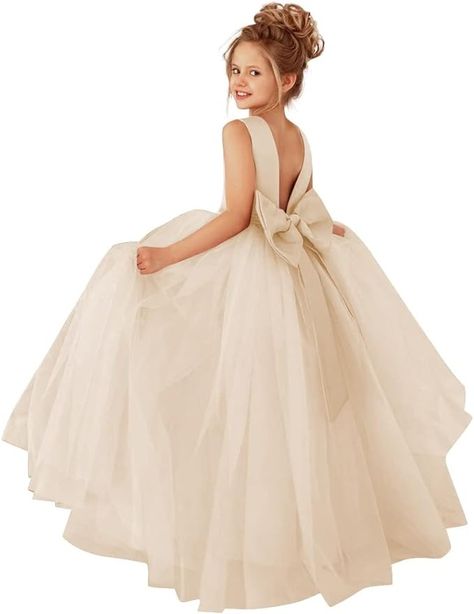 Amazon.com: MCieloLuna Flower Girls Tulle Wedding Bridesmaid Party First Communion Dress Pearls Princess Ball Gowns with Bow-knot Champagne Size 4: Clothing, Shoes & Jewelry Tulle Dress Flower Girl, Kid Bridesmaid Dresses, Bride Squad Ideas, Bridesmaid Dresses For Kids, Ciara Wedding, Navy Blue And Blush Wedding, Champagne Flower Girl Dresses, Champagne Flower Girl Dress, Kids Bridesmaid Dress