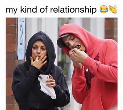 Funny Girlfriend Memes, Relationship Goals Funny, Best Girlfriend Ever, Girlfriends Day, Couple Memes, Funny Relationship Memes, Girlfriend Humor, Real Relationships, Boyfriend Goals