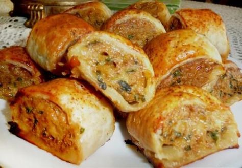 Chicken Sausage Rolls, Rolled Chicken Recipes, High Tea Food, Sausage Rolls Recipe, Enjoy Your Meal, Chicken Rolls, Savoury Baking, Puff Pastry Recipes, Sausage Rolls