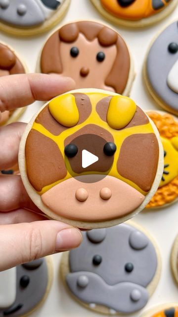 Grace Gaylord | Cookie Artist & Content Creator ~ NYC on Instagram: "🦒 What’s the secret to not overflooding the wet on wet giraffe design? 1) Slightly underflood the yellow portion, 2) do NOT flood all the way to the edge and 3) make sure you are laying the brown icing for the spots on top of the yellow icing (as opposed to “injecting” the yellow icing with brown icing—that method you’ll add way too much extra icing). Now you can do all 3 of those things and STILL get overflood, but these are some good places to start! 🦒

➡️ Comment SAFARI and I’ll send you a DM (direct message) with the class purchase link!

Want to learn how to make this cookie and more? Check out the Beginner Safari Animals online class: 
🦓 1-hour pre-recorded class recording (can take as many times and anytime is c Giraffe Royal Icing Cookies, Safari Animal Cookies, Brown Icing, Lion Cookies, Giraffe Cookies, Safari Cookies, Flooding Cookies, Giraffe Design, Cookie Videos