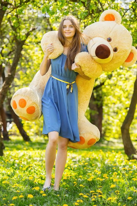 Teddybear Photoshoot, Teddy Photo, Panda Photography, Girl With Teddy Bear, Huge Teddy Bears, Bear Walking, Teddy Photos, Teddy Pictures, Teddy Girl