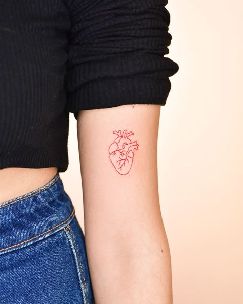 Tattoo Rojo, Tattoo Amigas, Single Needle Tattoo, Diy Room Decor Videos, Tatuaje A Color, Tattoo Style Drawings, Tattoo Designs And Meanings, Professional Tattoo, Minimal Tattoo