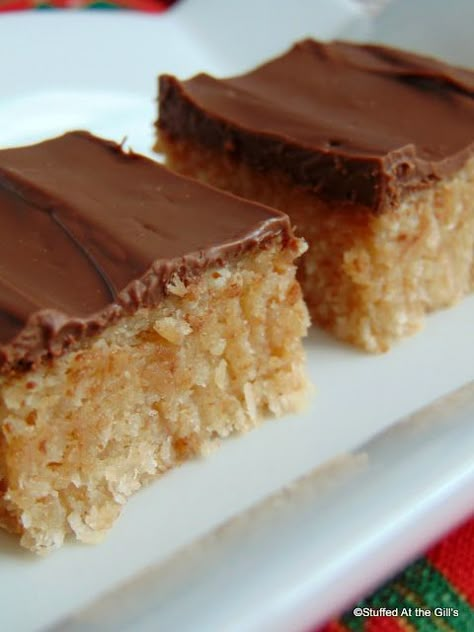 Butter Bars Recipe, Coconut Squares, Peanut Butter Bars Recipe, Recipe Cookies, Blueberry Desserts, Butter Bars, No Bake Brownies, Peanut Butter Bars, Cookie Bar