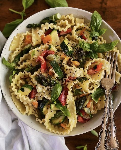 Summer Vegetable, Beautiful Food, How To Cook Pasta, Workout Food, Pasta Recipes, New Recipes, Healthy Eating, Dinner Recipes, Pasta