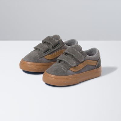 Toddler Old Skool V | Shop Toddler Shoes At Vans Vans Skate Shoes, Baby Fits, Baby Boy Fashion, Boy Shoes, Boy Mom, Old Skool, Toddler Fashion, Toddler Shoes