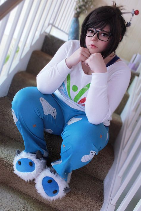 Mei Ow Cosplay, Mei Cosplay Overwatch, May Overwatch, Mei Cosplay, Mei Overwatch, Clown Costume Women, Overwatch Mei, Overwatch Tracer, Overwatch Cosplay