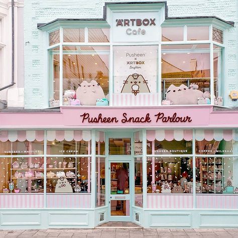 ARTBOX Cafe on Instagram: “We're very proud to present to you... ARTBOX Cafe, the UK's first dedicated character themed cafe and shopping experience! 😻💕😻 . @Pusheen…” Artbox Cafe, Cake Shop Design, Pusheen Shop, Pastel Cupcakes, Pusheen Cute, Cute Store, Bakery Decor, Themed Cafes, Cute Cafe