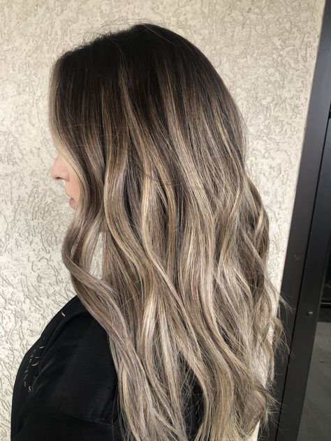 Blonde On Black Hair, Balayage Light Brown, Full Head Balayage, Partial Balayage, Balayage Ideas, Soft Balayage, Brown Hair Looks, Lighter Hair, Brunette Hair With Highlights