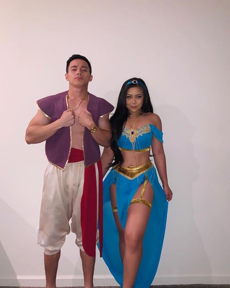 Hot Princess Jasmine Costume, Couple Halloween Costumes Aladdin, Jasmine From Aladdin Costume, Jasmine Alladin Costume, Hot Jasmine Costume, Princess Jasmine Red Costume, Jazmin And Aladdin Costume, Aladdin Couple Costume, Pocahontas Couple Costume