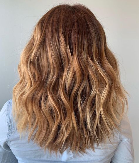 Wavy Caramel U Cut with Textured Ends Choppy Ends Haircut Medium, Midlength Haircuts For Thick Wavy Hair, Textured Ends Haircut, Med Haircuts, U Cut Hairstyle, Medium Hairstyles For Thick Hair, V Cut Hair, U Cut, Hairstyles For Thick Hair