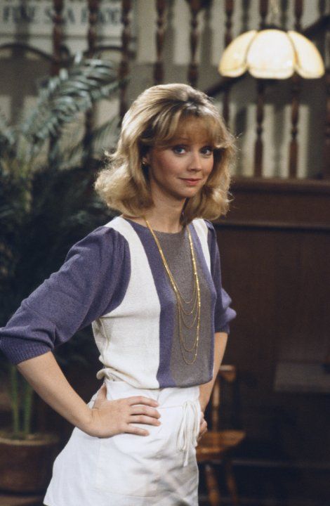 Diane Chambers, Cheers - http://www.etbscreenwriting.com/nine-character-types/power-of-conscience/ Shelly Long Cheers, Diane Chambers Style, Gamine Archetype, Diane Chambers, Shelly Long, Shelley Fabares, Shelley Long, Cheers Tv Show, Cheers Tv