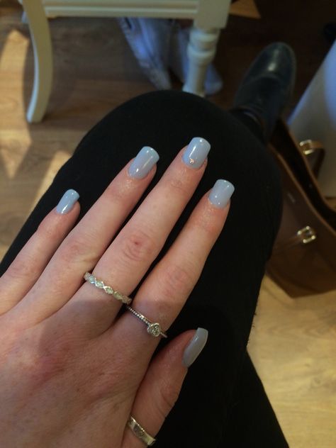 Pearl blue nails & diamond Diamond Blue Nails, Blue Nails With Diamonds, Diamond Nails, Dream Nails, Blue Nails, Pretty Nails, Nail Inspo, Diamonds, Nails