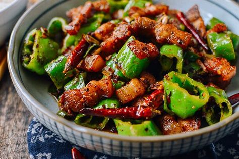 Sichuan Three Pepper Pork Belly Stir-fry, by thewoksoflife.com Chinese Pork Belly Recipe, Pork Chinese, Pepper Pork, Homemade Chili Recipe, Sichuan Food, Healthy Chinese, Chinese Pork, Cantonese Food, Woks Of Life