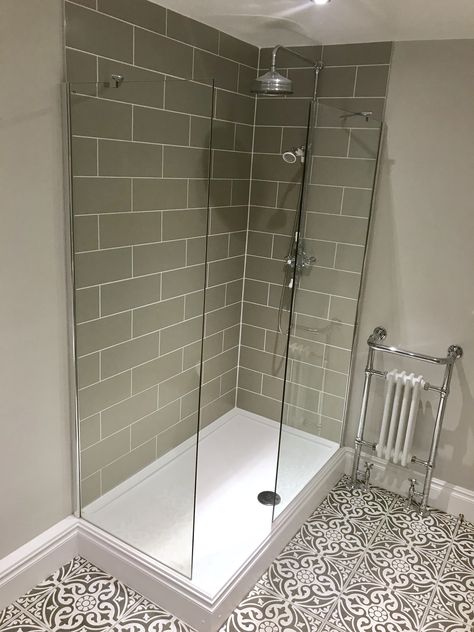 On Suite Shower Room Ideas, Traditional Shower Room Ideas, Shower Cubicle Tiles, Raised Shower Tray Ideas, Shower Room No Window, Bathroom Shower Enclosure Ideas, Tiled Shower Cubicle, Bathroom Shower Cubicle Ideas, Small Cottage Shower Room