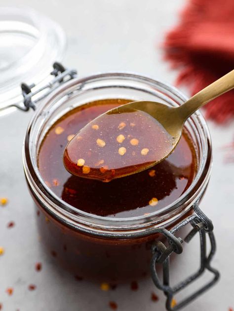 Easy Firecracker Sauce Vegan Teriyaki Sauce, Teriyaki Stir Fry Sauce, Wok Sauce, Asian Sauce Recipes, Firecracker Sauce, Stir Fry Sauce Easy, Orange Chicken Sauce, Stir Fry Sauce Recipe, Chicken Sauce Recipes