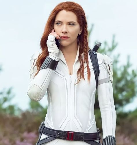 Eternal ☆ Widow ⧗ Witch ᱬ on Instagram: “Still not over this suit 😍⧗ #blackwidow #scarlettjohansson #natasharomanoff” Black Widow White Suit, Natalia Romanova, Black Widow Movie, Black Widow Natasha, Female Hero, White Suit, Romanoff, Natasha Romanoff, Black Widow