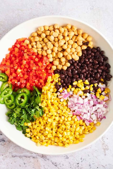 Bean Salad Dressing, Corn And Bean Salad, Black Bean And Corn Salad, Bean And Corn Salad, Spicy Dressing, Lettuce Salad Recipes, Black Bean And Corn, Food Dolls, Savory Salads