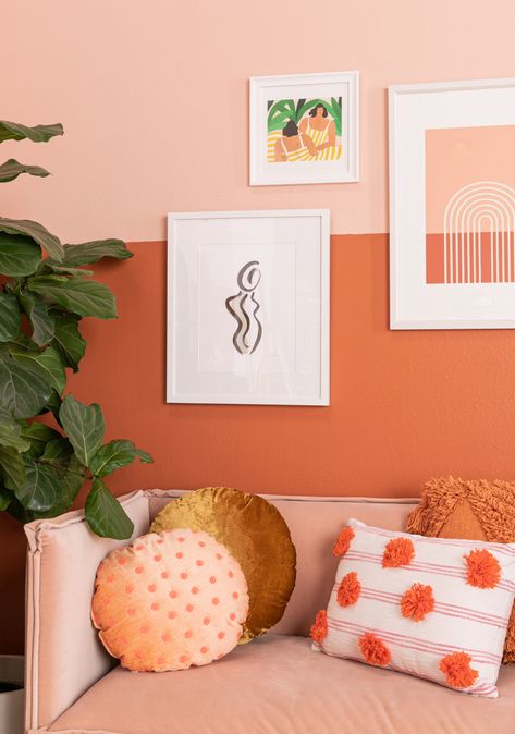 color adventures: a rust living room / via oh joy! Orange Color Room Ideas, Dulux Boho Blush, Peach Orange Bedroom, Peach Wall Living Room, Peach Color Room, Peach Walls Living Room, Peach Color Bedroom Ideas, Peach Living Room Walls, Peach Room Ideas