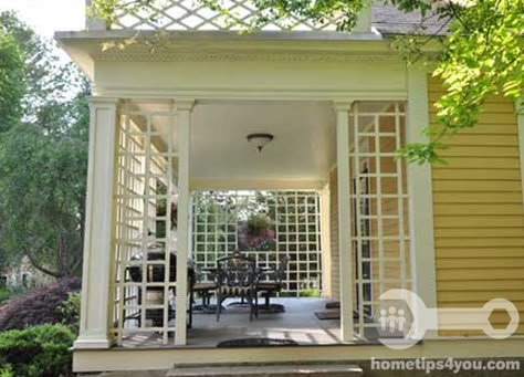 Lattice Porch Privacy, Lattice Patio Privacy, Porch With Trellis, Lattice Porch, Porch Trellis, Porch Lattice, Lattice Deck, Front Porch Landscape, Porch Privacy