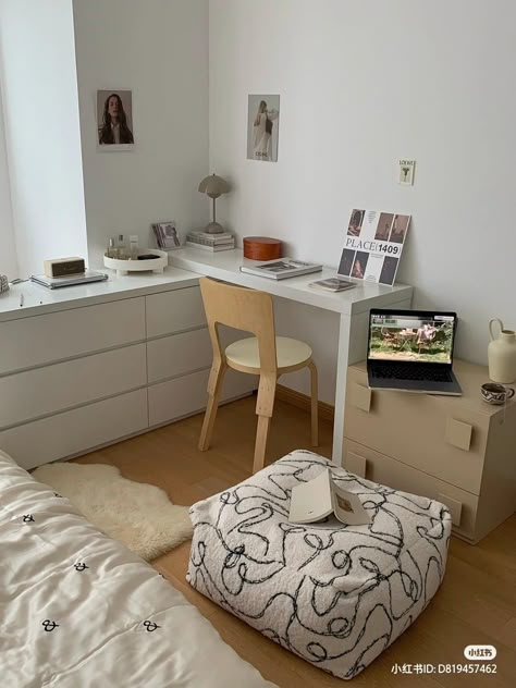 Long Table Bedroom, Double Desk Bedroom, Study Room Inspiration Small Spaces, Ikea Study Room Ideas, Small Room Vanity, Desks With Storage, Built In Dressing Table, Small Bedroom Hacks, Small Girls Bedrooms