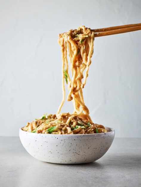 Peanut Butter Noodles Recipe, Peanut Butter Noodles, Butter Noodles, Asian Dinners, Wheat Noodles, Buttered Noodles, Pig Roast, Toasted Sesame Seeds, New Cookbooks