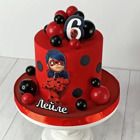 Lady Buggy Cake, Miraculous Ladybug Cakes, Miraculous Ladybug Cake Ideas, Ladybug Torte, Ladybug Cake Ideas, Miraculous Ladybug Birthday Cake, Miraculous Cake, Miraculous Ladybug Cake, Ladybug Birthday Cake