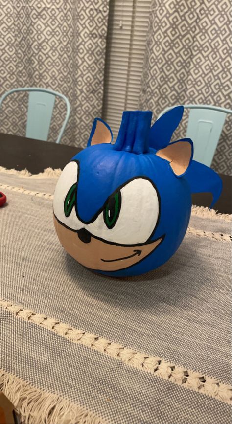 Pumpkin Painting Ideas Halloween Easy, Transformer Pumpkin Painting, Preschool Painted Pumpkins, Character Pumpkins Painted, Sonic The Hedgehog Pumpkin Painting, Sonic Pumpkin Painting Ideas, Sonic Painted Pumpkins, Pumpkin Painting Ideas For School, Lotr Pumpkin Painting