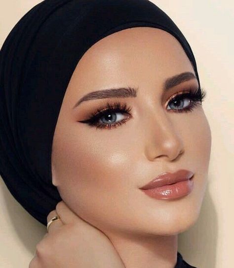 Makeup Arab, Middle Eastern Makeup, Hijab Makeup, Arabic Makeup, Classy Makeup, Glam Wedding Makeup, Matrimonial Services, Bold Makeup Looks, Like Share Subscribe