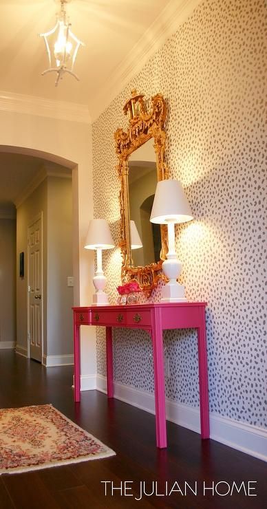 Black Wallpaper Bedroom, Accent Wall Entryway, Gold Ornate Mirror, Decorating Hacks, Accent Wall Paint, Foyer Decorating, Mirror On The Wall, Wallpaper Accent Wall, Chinoiserie Chic