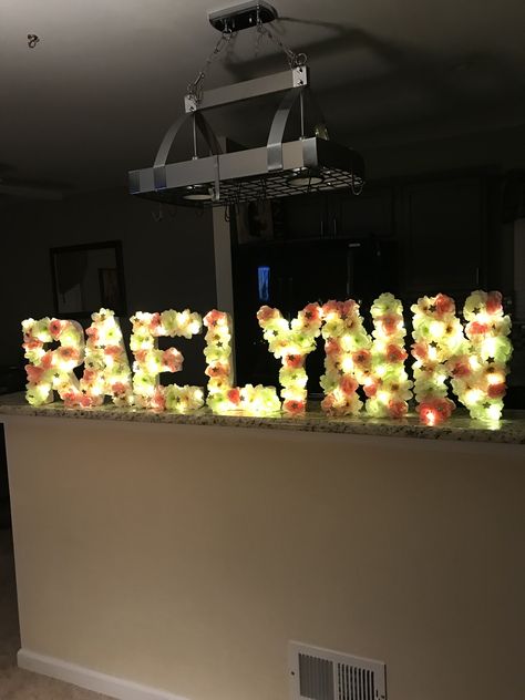 Quince Letter Lights, Quince Name Letters, Diy Quinceanera Decorations, Letters With Lights, Planning 2025, Quince Decor, Quinceanera Cakes, Quinceanera Decorations, Quince Ideas