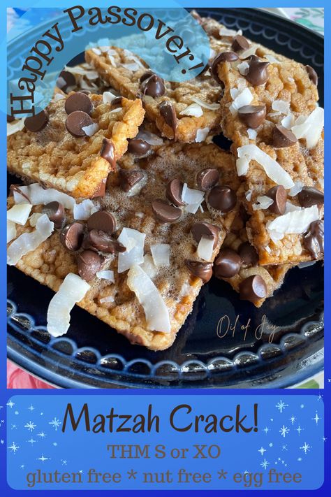 Matzah Crack! On plan and so yummy! Matzah Cracker Dessert, Gluten Free Matzah, Passover Ideas, Cracker Dessert, Passover Dinner, Biblical Feasts, Unleavened Bread, Thm Desserts, Jewish Recipes