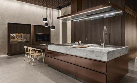 12 Kitchen Design Trends 2021, Modern Kitchen Interiors Arclinea Kitchen, Modern Kitchen Colours, Italian Kitchen Design, Stylish Kitchen Design, Classic Kitchen Design, Kitchen Appliances Luxury, Modern Kitchen Interiors, Kitchen Images, Kitchen Design Trends