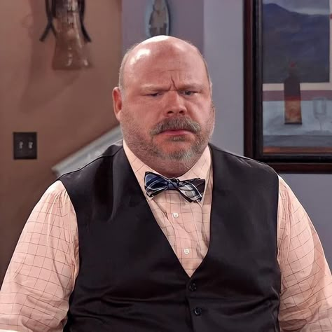 Bertram Jessie, Bertram Winkle, Kevin Chamberlin, Hey Jessie, Nestle Pure Life, Disney Jessie, Die Antwoord, Pure Life, Big Juicy