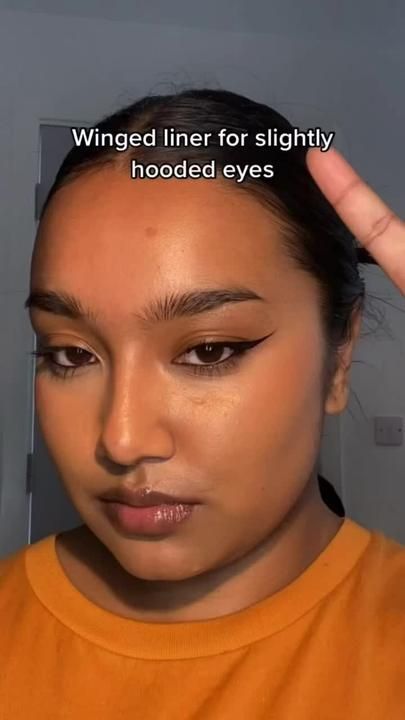 Slightly Hooded Eyes, Eyeliner For Hooded Eyes, Mekap Mata, Beginners Eye Makeup, Eye Makeup Techniques, Brown Skin Makeup, Face Makeup Tips, Face Beat, Face Makeup Tutorial