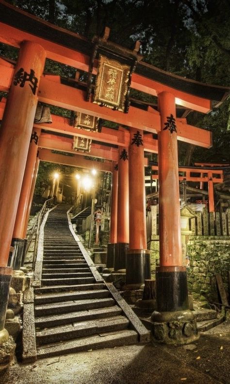 Ancient Landscape, Japan Temple, Japanese Village, Fushimi Inari Taisha, Japanese Shrine, Feudal Japan, Temple Ruins, Japan Landscape, Japan Architecture