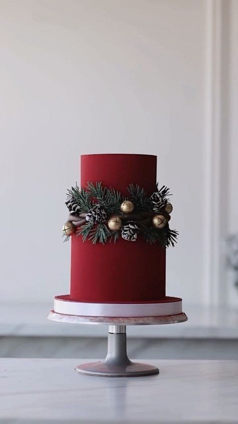 Easy Christmas Cake Recipe, Christmas Themed Cake, Christmas Pastries, Christmas Cake Designs, New Year's Cake, Xmas Cake, Winter Cake, Christmas Cake Recipes, Special Occasion Cakes