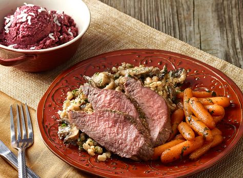 Tuscan Beef with Mushroom Farro Risotto, Agave-Balsamic Carrots, and Blueberry Coconut Freeze from Publix Aprons Rack Lamb, Carrot Calories, Balsamic Carrots, Beef With Mushroom, Keto Restaurant, Publix Recipes, Las Vegas Food, Red Wine Sauce, Steamed Vegetables