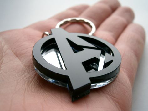 Avengers Necklace, Avengers Keychain, 3d Tiskárna, Drukarka 3d, Avengers Logo, Black Keychain, Laser Engraved Ideas, Logo Jewelry, 3d Cnc