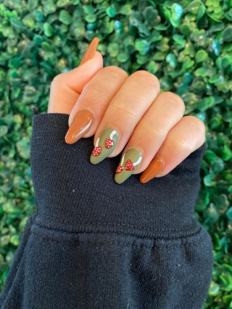 Mushroom Almond Nails, Champagne Quince Nails, Acrylic Nails Mushroom, Short Mushroom Nails, Quince Nails Almond, Green Mushroom Nails, Electric Forest Nails, Fairy Acrylic Nails, Almond Nails With Initial