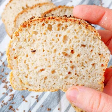 Learn how to make this 100% brown rice flour bread (gluten-free and vegan). Rice Bread Recipe, Brown Rice Bread, Millet Bread, Rice Flour Recipes, Gluten Bread, Buckwheat Bread, Rice Bread, Almond Bread, Gluten Free Recipes Bread