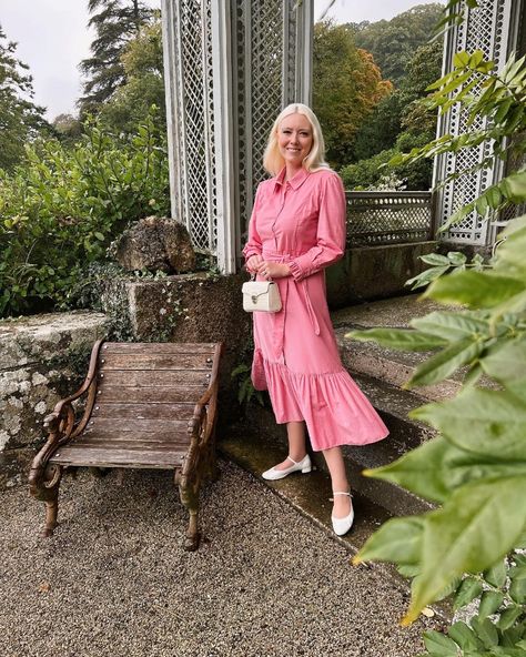 Beulah London pink dress #ootdfashion #fashionbloggers #dress #fashionista #dressesforwomen #styleblogger English Country House Style, Beulah London, Country House Style, Country House Hotels, Barbie Outfits, English Country House, Country Style Homes, Barbie Clothes, Outfit Details