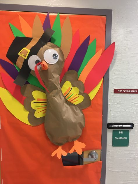 Thanksgiving School Door Decorations, Thanksgiving Door Decorations For School, Thanksgiving Decorations For School Wall, Turkey Bulliten Board Ideas, Thanksgiving Doors For School, Thanksgiving Classroom Door Decorations, Thanksgiving Preschool Door Ideas, Turkey Door Decorations, Thanksgiving Door Decorations For Office