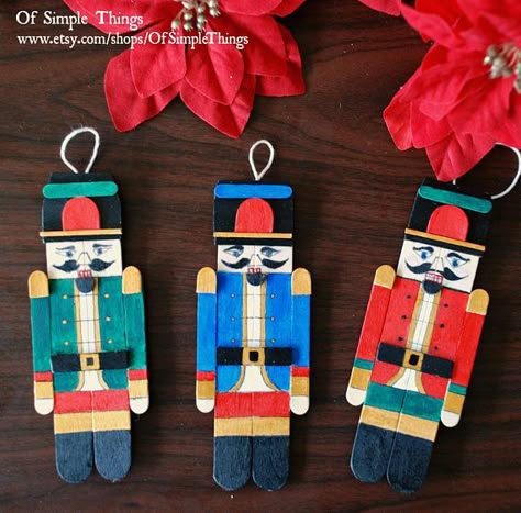 Ornaments Diy Kids, Nutcracker Christmas Decorations, Popsicle Crafts, Christmas Crafts To Make, Hand Painted Christmas, Fun Christmas Crafts, Popsicle Stick Crafts, Christmas Wood Crafts, Christmas Ornaments Homemade