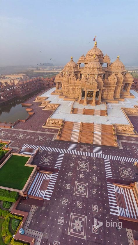 Akshardham in Delhi, India Akshardham Temple, भारतीय इतिहास, Harmandir Sahib, Desert Festival, India Travel Places, Indian Temple Architecture, India Architecture, India Travel Guide, Temple Photography