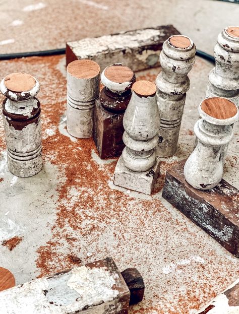 Architectural Salvaged Candlestick Holders - LeCultivateur Diy Candlestick Holders, Candle Stick Decor Ideas, Diy Candle Stick Holder, Diy Wooden Candle, Cheap Centerpieces, Thrift Store Flips, Centerpiece For Wedding, Diy Candle Sticks, Candle Sticks Wedding