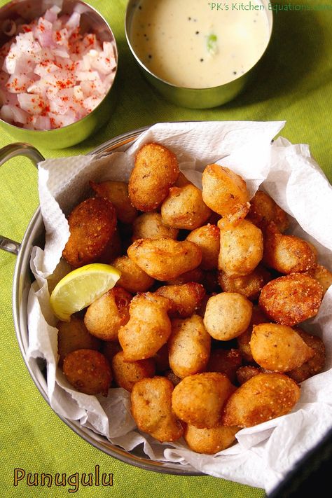 Punugulu - a south Indian crispy tea time snack that's finger-licking good. #punugulu #teatime #snack #recipe #easy #quick #tasty #yummy #streetfood #andhrafood South Indian Street Food, Chatpata Snacks, Indian Magic, Testy Food, Indian Delicacies, South Indian Snacks, Dosa Batter, Desi Street Food, Indian Veg Recipes