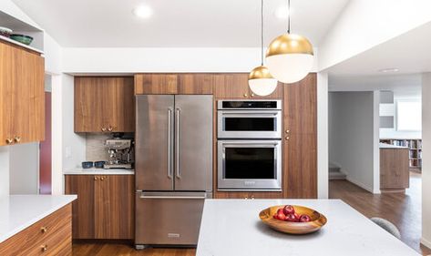 Cohesive Mid-Century Modern Remodel Modern Kitchen Open Concept, Teak Kitchen Cabinets, Laminated Cabinets, Budget Countertops, Kitchen Wood Cabinets, Budget Layout, Teak Kitchen, Teak Interior, Mid Century Modern Kitchen Design