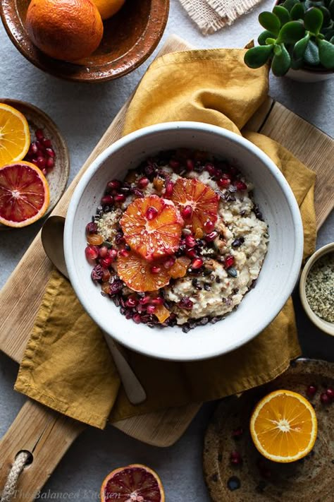 Blood oranges and pomegrates are just 2 of the jewels of Winter produce.  The orange-raspberry flavour of the blood oranges go really well with the sweet, juicy pomegranate seeds.  Adding a few cubes of dark chocolate to the warm porridge and allowing it to melt gives a luxurious chocolate orange mix!  Seeds and dried fruit add a little crunch and extra sweetness and lots of nutrition. Not a bad way breakfast to wake up to in the morning Grapefruit Oatmeal, Porridge Ideas, Blood Orange Recipes, Orange Pomegranate, Autumn Breakfast, Winter Produce, Granola Bowl, Orange Breakfast, Orange Raspberry