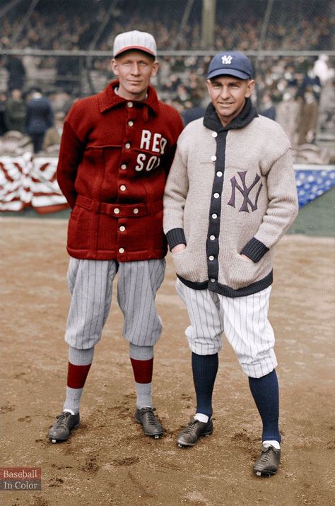 Howard Ehmke, Boston Red Sox & Bob Shawkey, NY Yankees, 1924 @RedSox @Yankees #funbaseball Vintage Baseball Aesthetic, Mlb Uniforms, Baseball Fashion, F Men, Retro Baseball, Ivy League Style, Baseball Uniforms, Baseball Photos, Yankees Baseball